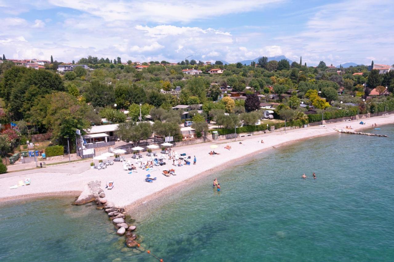 Camping Porto Srl Hotel Moniga del Garda ภายนอก รูปภาพ