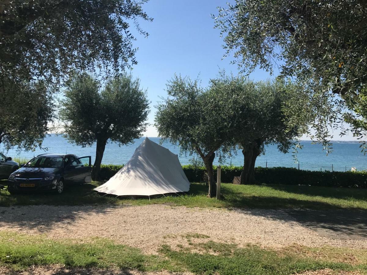 Camping Porto Srl Hotel Moniga del Garda ภายนอก รูปภาพ